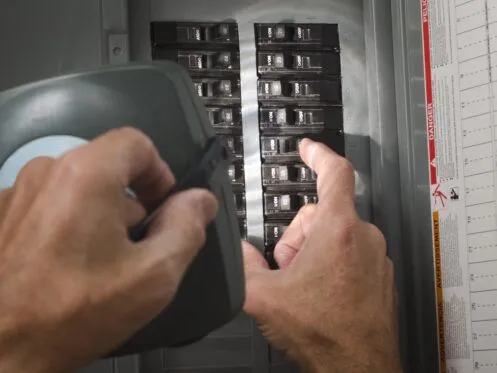 Read more about the article WHAT IS THE DIFFERENCE BETWEEN A BREAKER BOX AND AN ELECTRICAL PANEL?