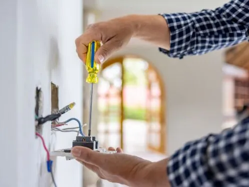 Read more about the article A GUIDE TO INSTALLING AND WEATHERPROOFING OUTDOOR GFCI OUTLETS